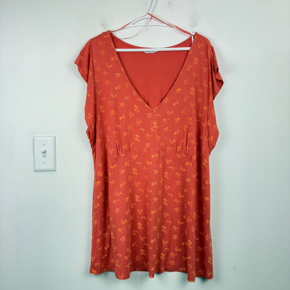 Penningtons Stretchy Floral V-neck Babydoll Blouse